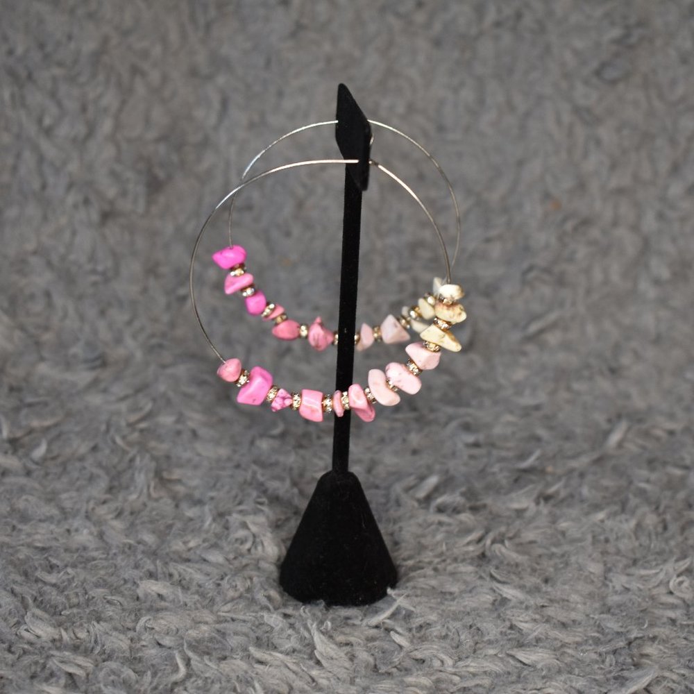 🔥 3/$15 NWT Beya Variegated Pink Natural Cut Stone Hoop Earrings